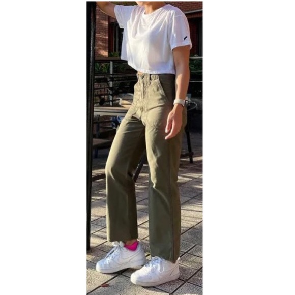 NEW LEVI'S Ribcage Straight Ankle Utility Pants in Khaki-Green Size 32 X 29 NWT - Picture 7 of 16